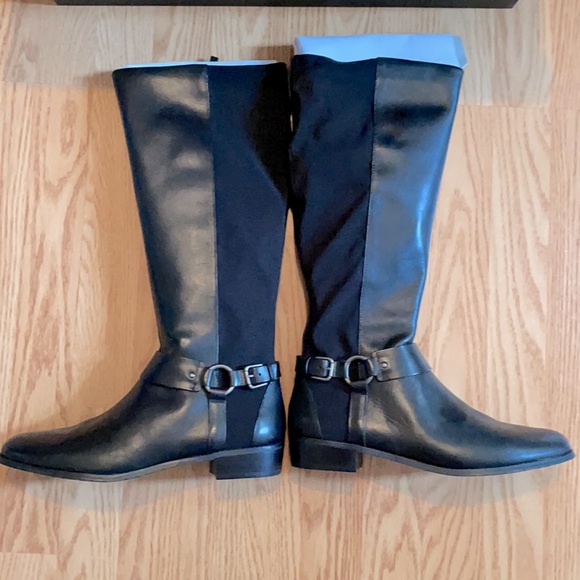 Tahari Robbie black boots - Picture 2 of 5